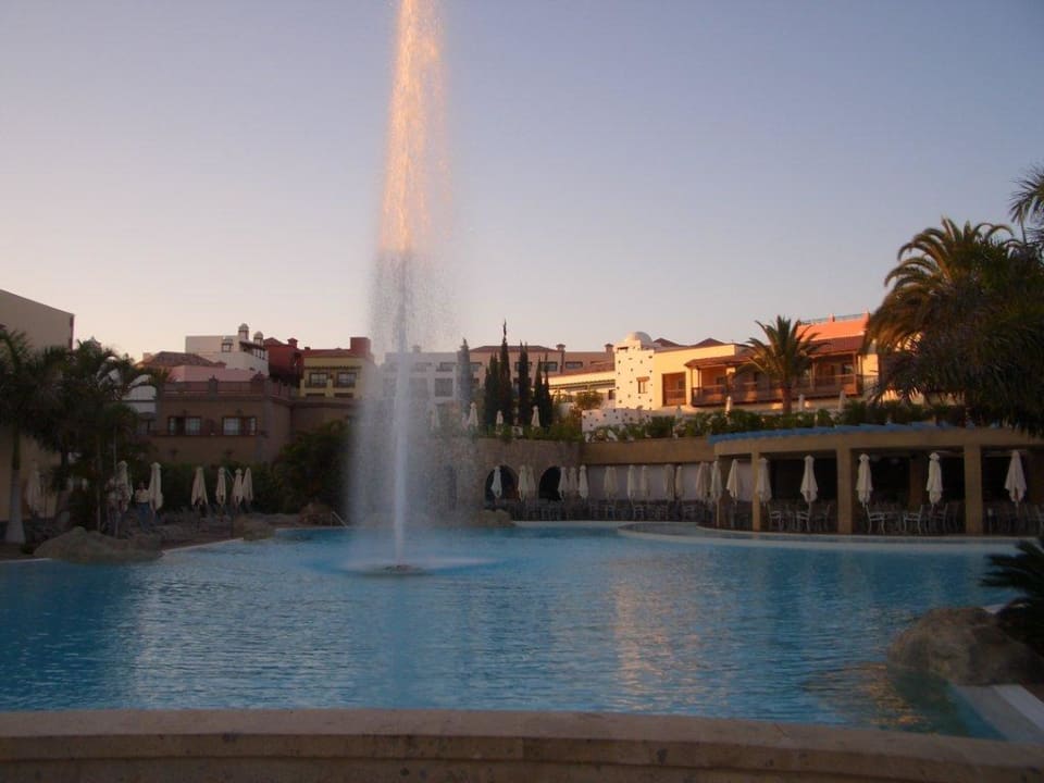 Pool mit Mittagsrestaurant Lopesan Villa del Conde Resort & Thalasso