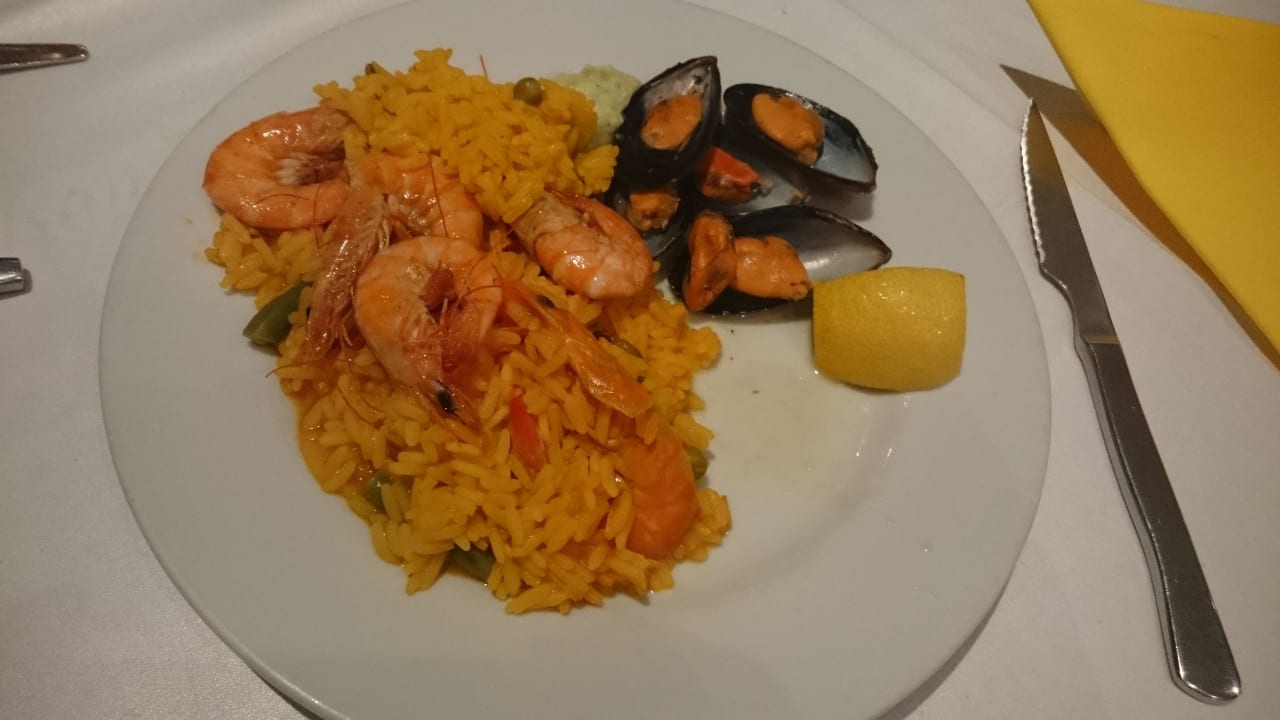 Leckere Paella und Muscheln allsun App.-Hotel Esquinzo Beach