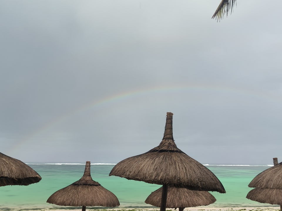 Strand Crystals Beach Resort Belle Mare, a member of Radisson Individuals