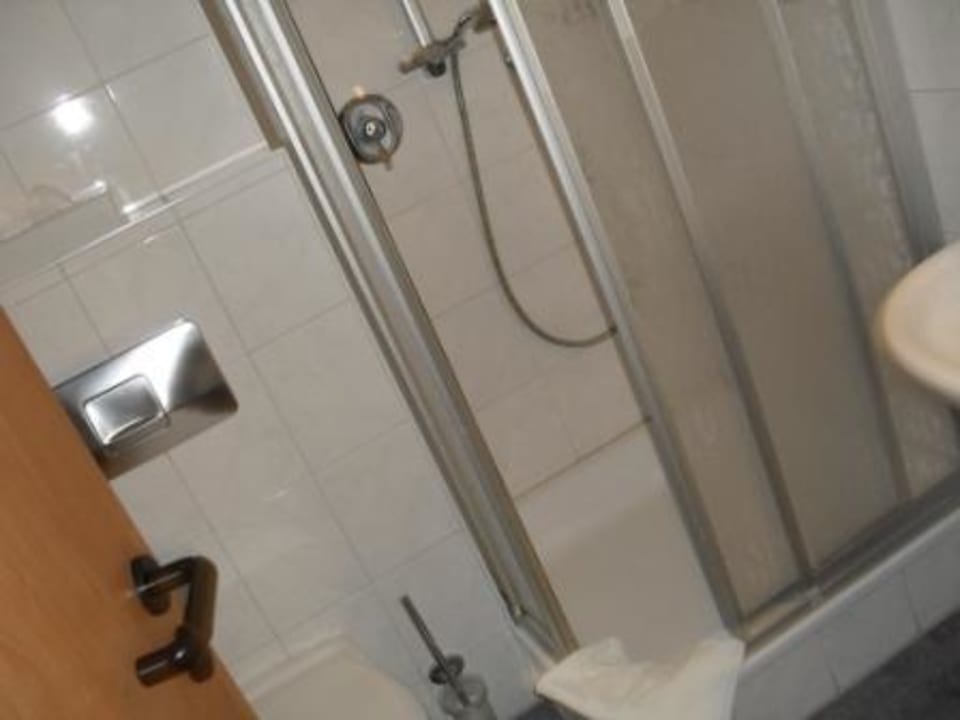 Kleine Duschkabine Hotel Münnich