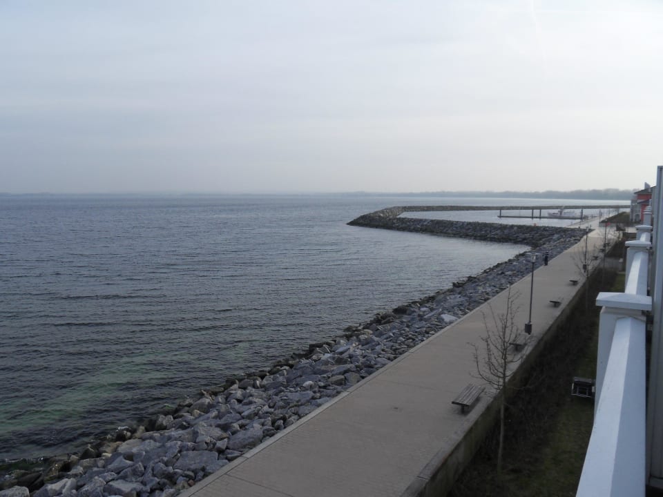 Seitlicher Blick vom Balkon 2.Stock BEECH Resort Boltenhagen