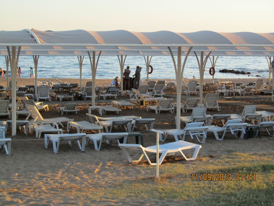 Пляж Bella Resort & Spa