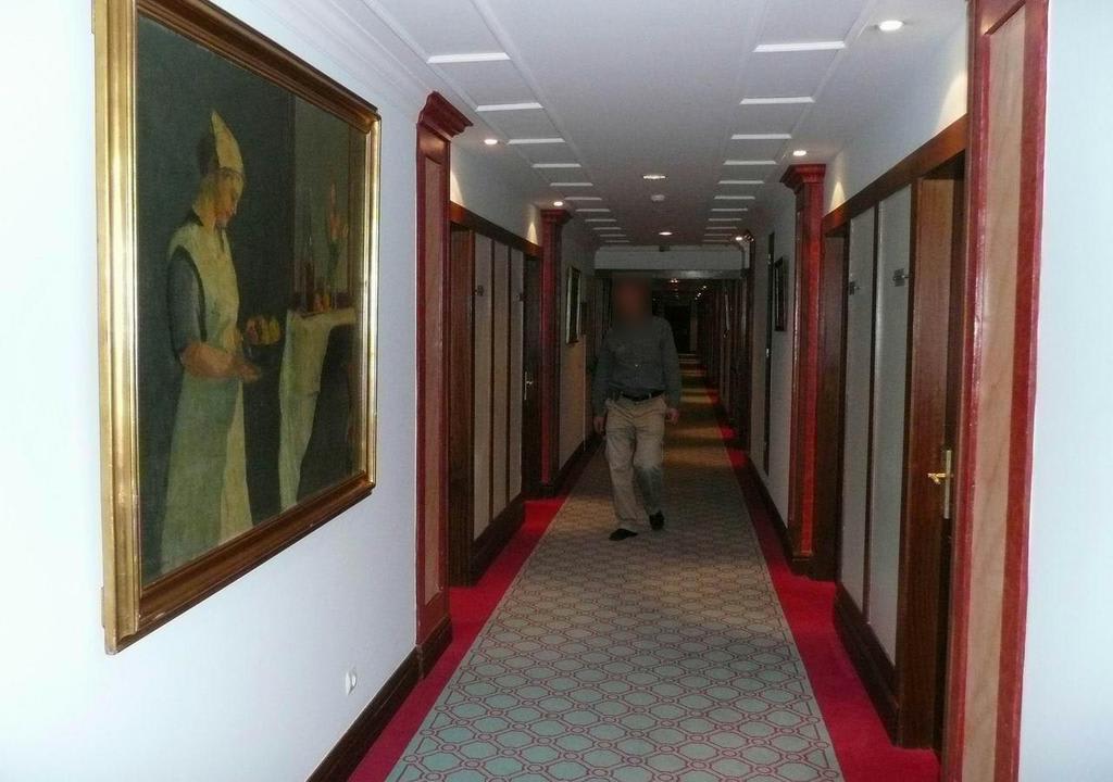 Corridor in the new wing Pestana Palace Lisboa