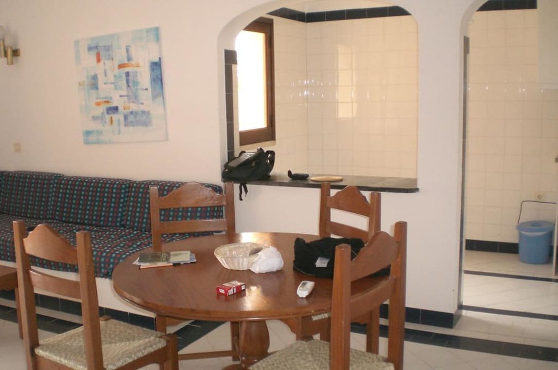 Wohnbereich mit Esstisch 3HB Falésia Mar