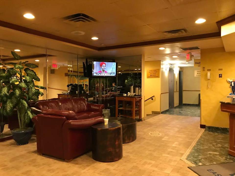 Lobby Best Western Rutgers University Hotel