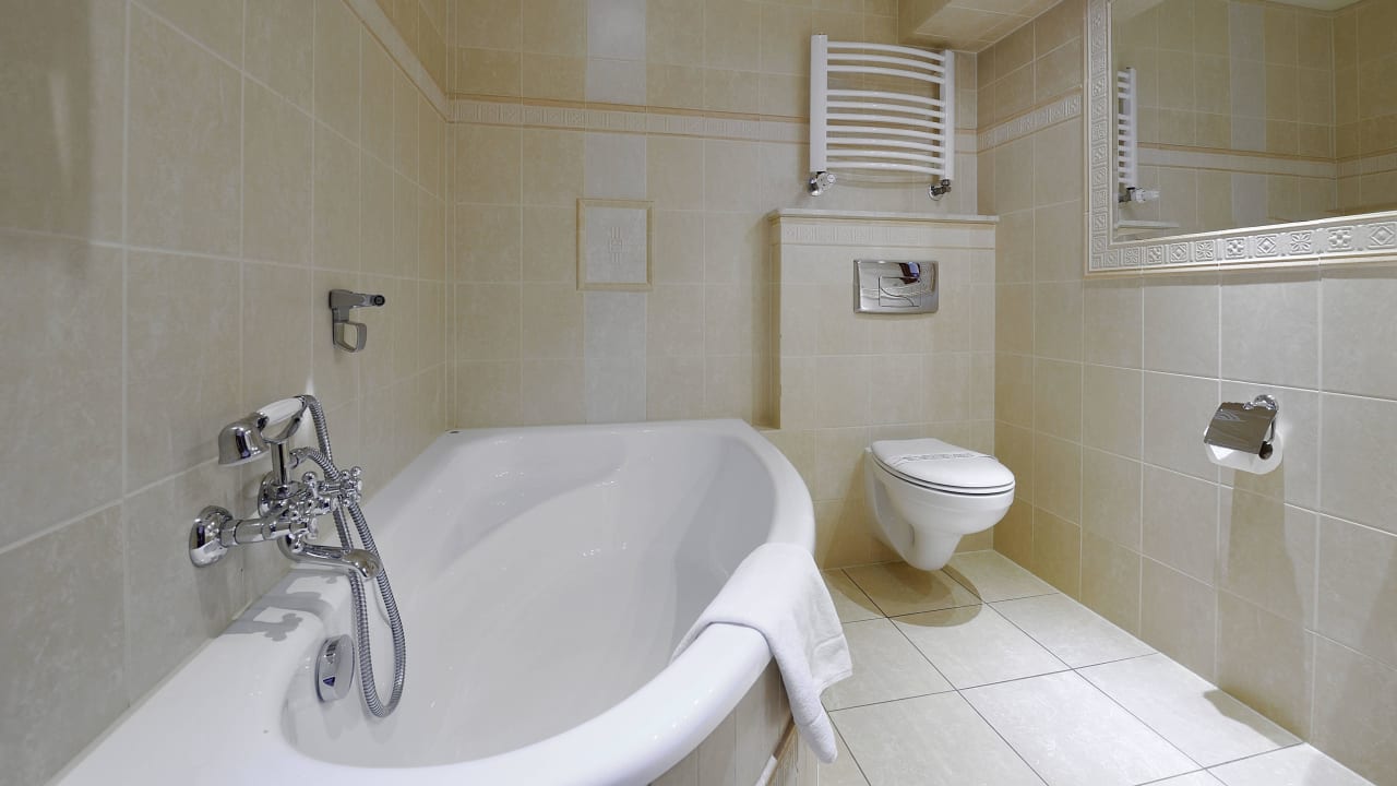 Pokój Double Executive - łazienka Hotel Diament Arsenal Palace
