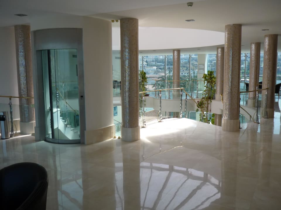 4. OG Hotel AH Granada Palace