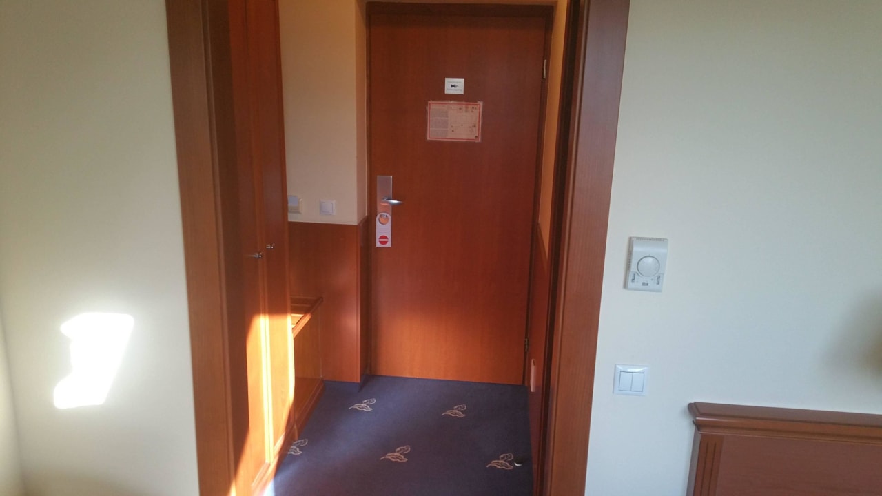 Flur mit Schrnak Hotel Kálvária Superior