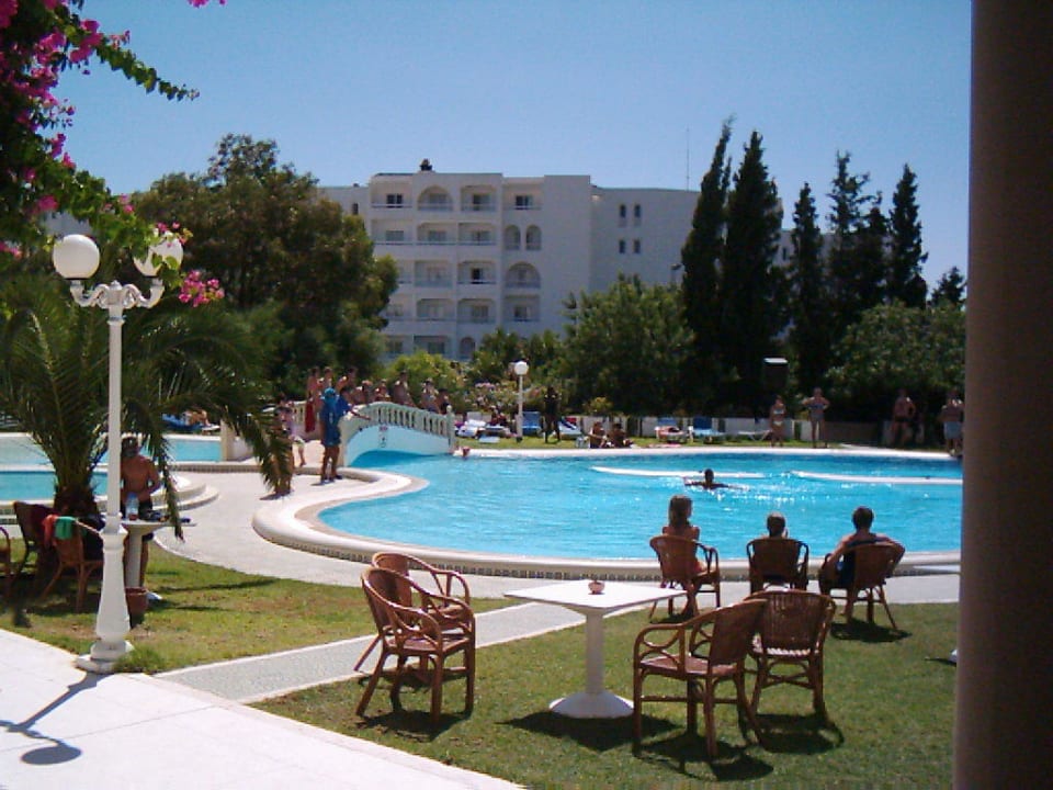 Hauptpool Hotel Zenith, Kinza & Anais