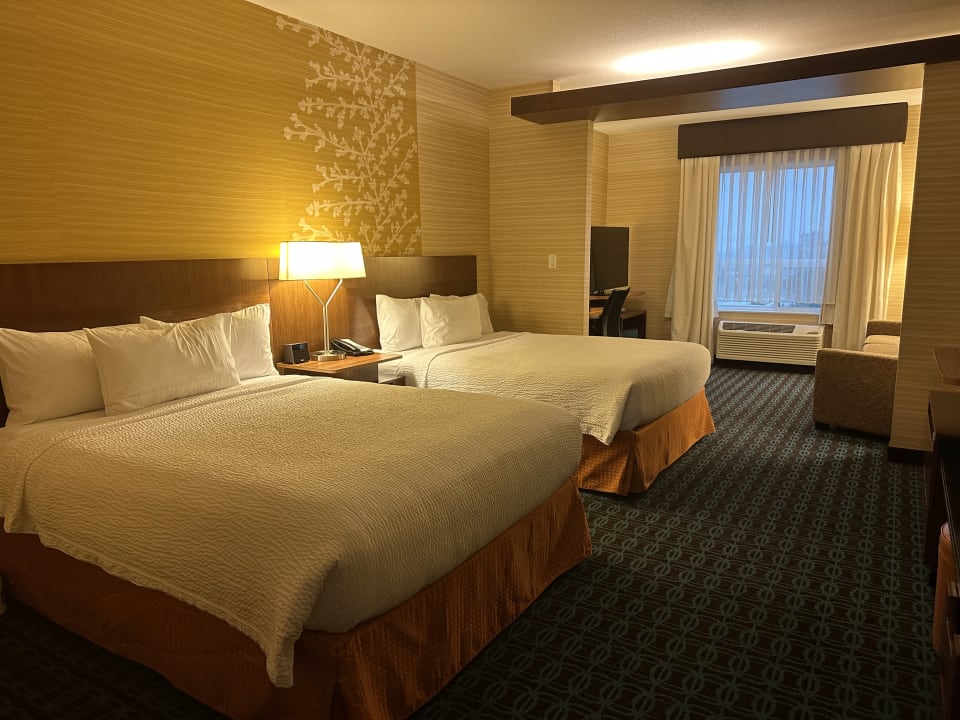Zimmer Fairfield Inn & Suites by Marriott Kamloops