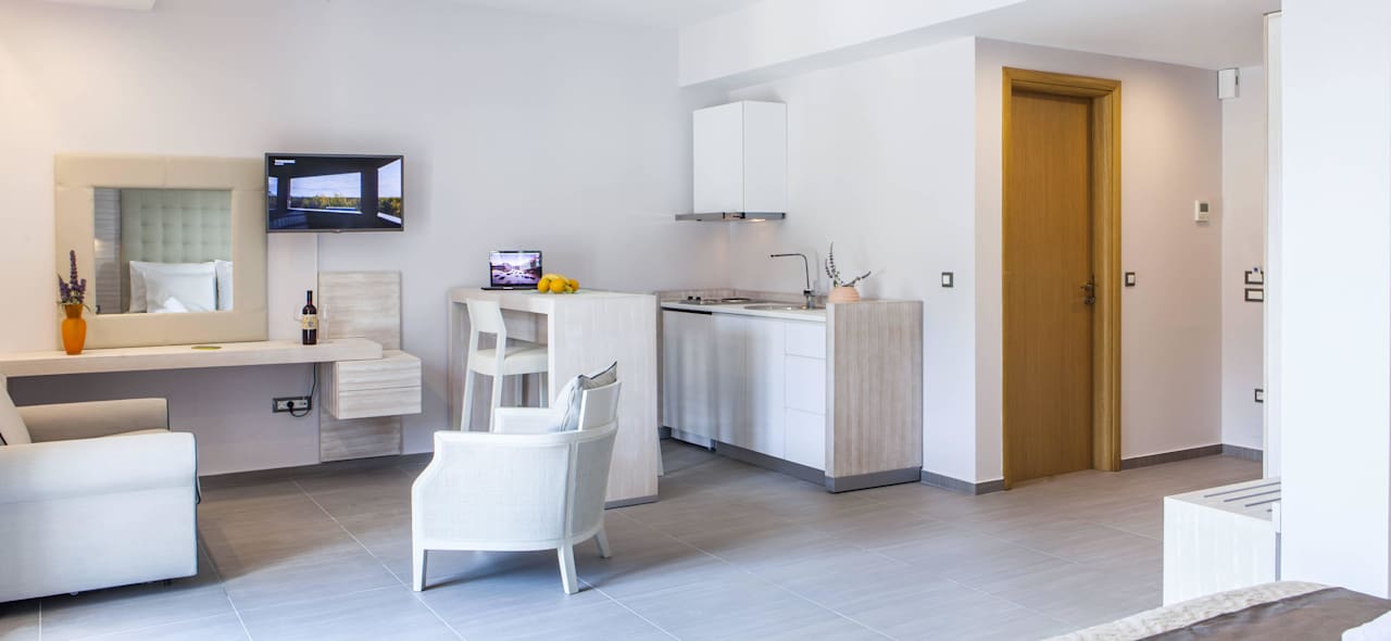 Room Aqua Oliva Resort - Across Hotels & Resorts