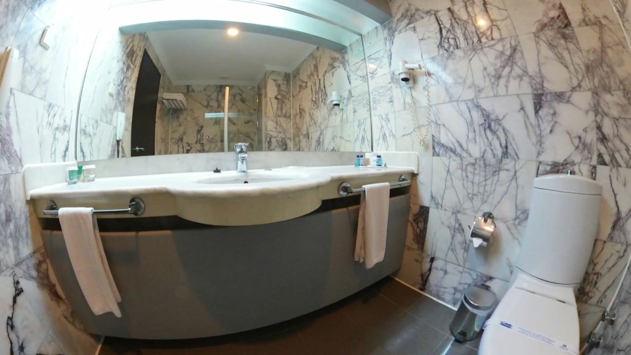 Zimmer Asteria Collection Side