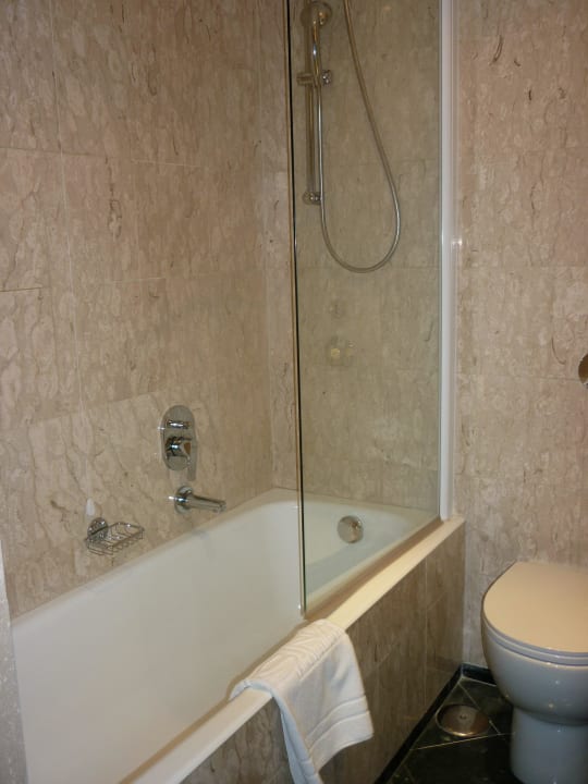 Wszystko działa Sina De la Ville