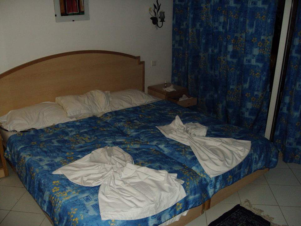 Bett Hotel Nesrine