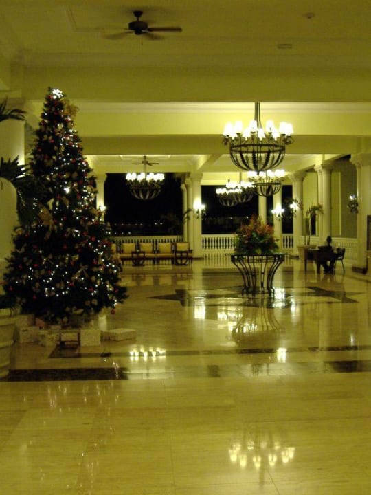 Lobby Hotel Grand Palladium Lady Hamilton Resort & Spa