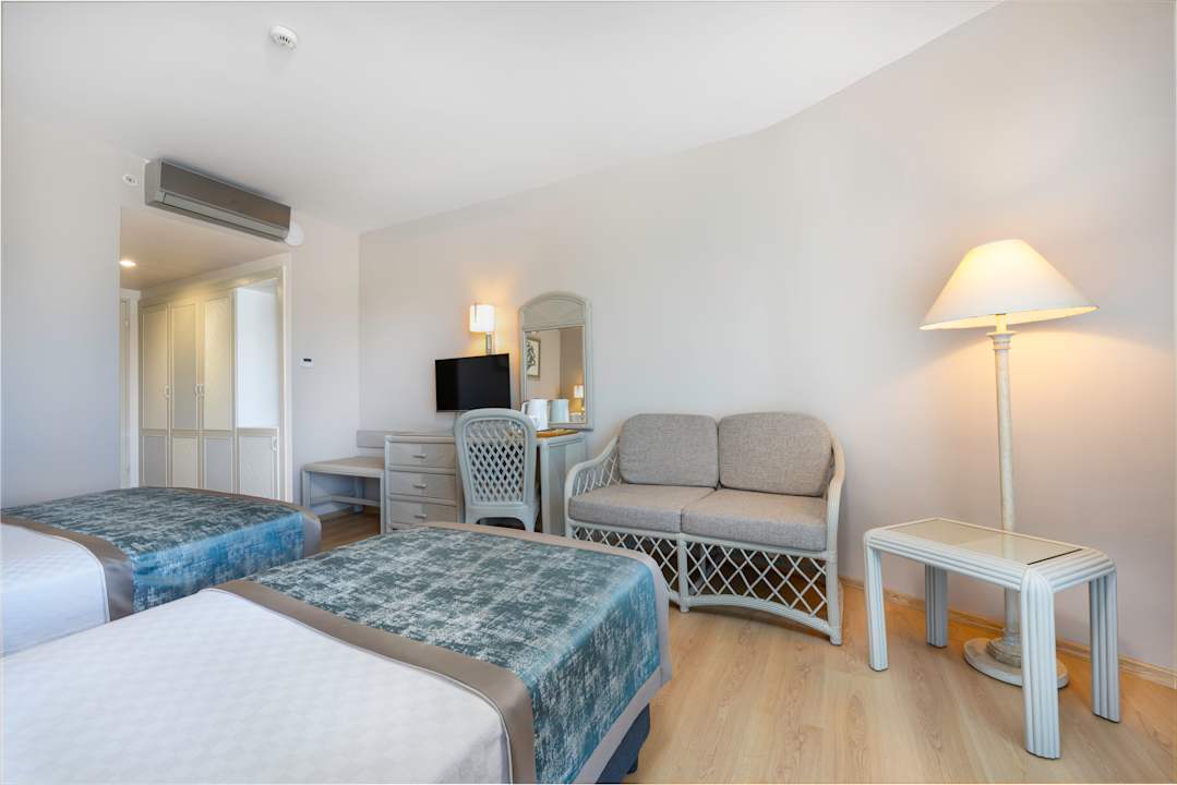 Zimmer Aska Hotel Just in Beach