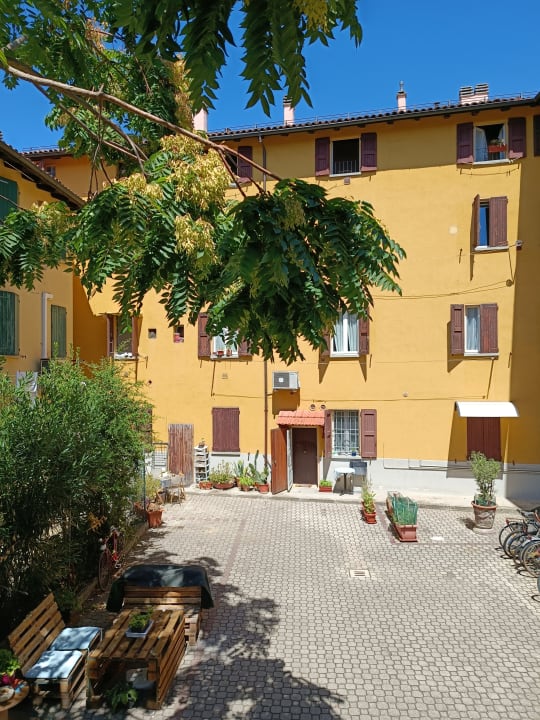 Außenansicht Il Delfino a Bologna