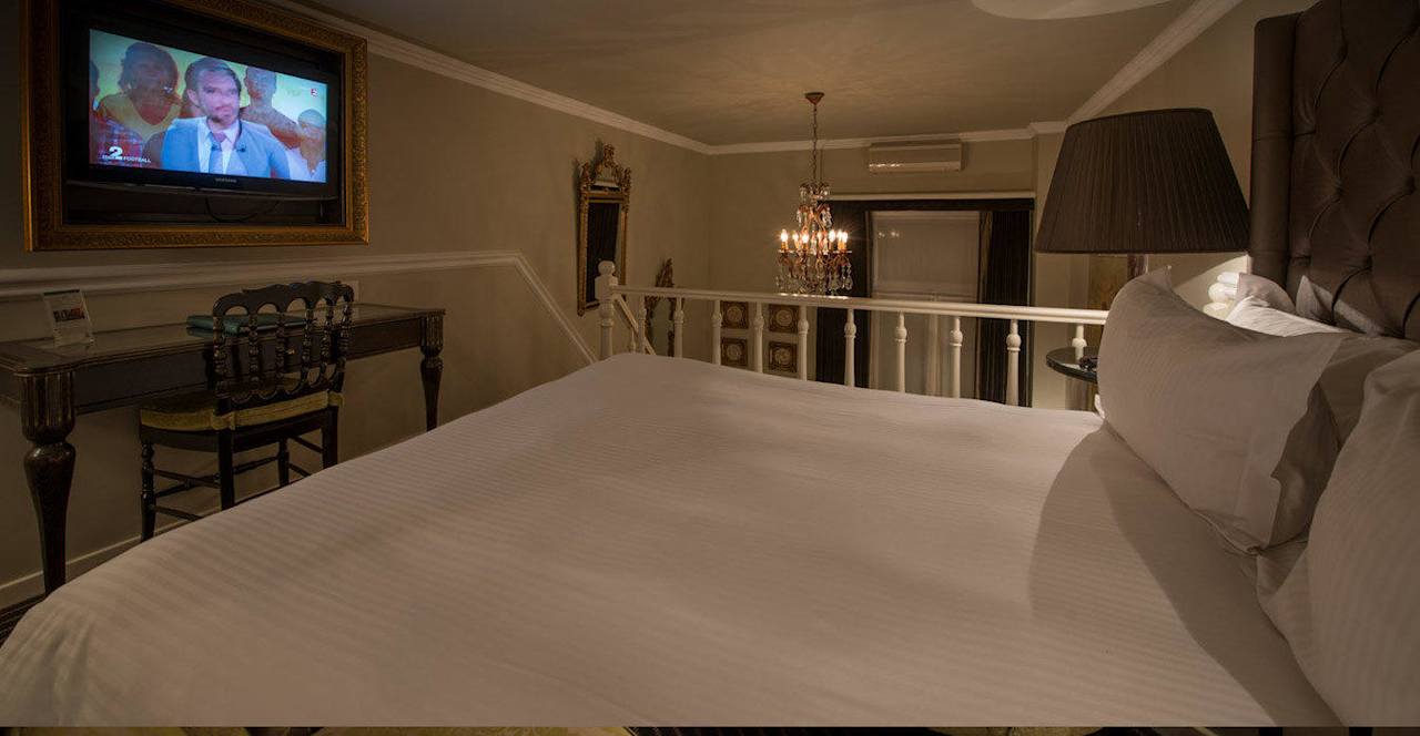 Suite Hotel Manos Premier