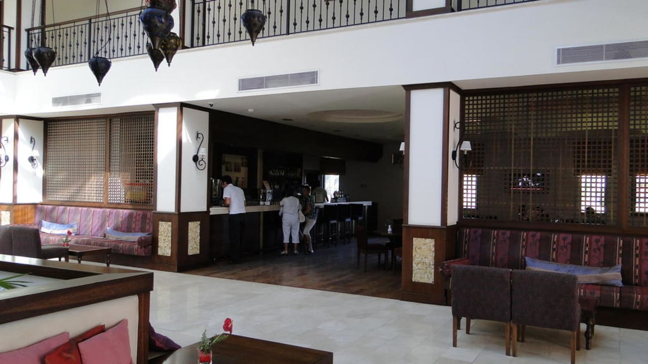 Lobbybar TUI BLUE Palm Garden