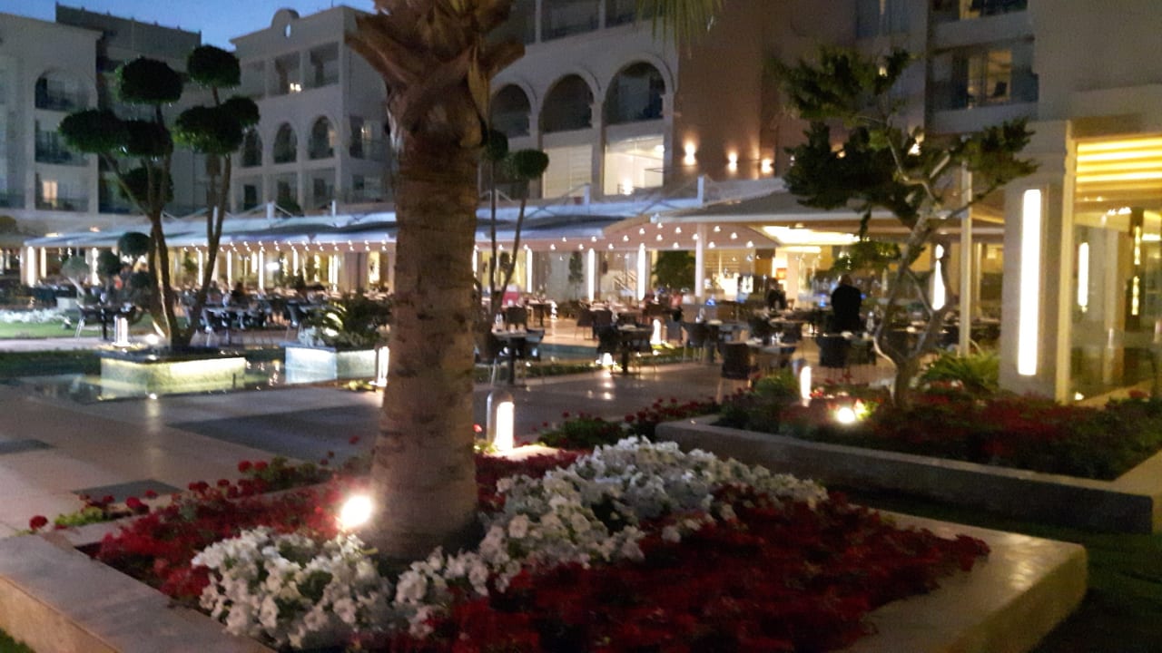 Speiserestaurant am Abend Pickalbatros White Beach Resort - Hurghada