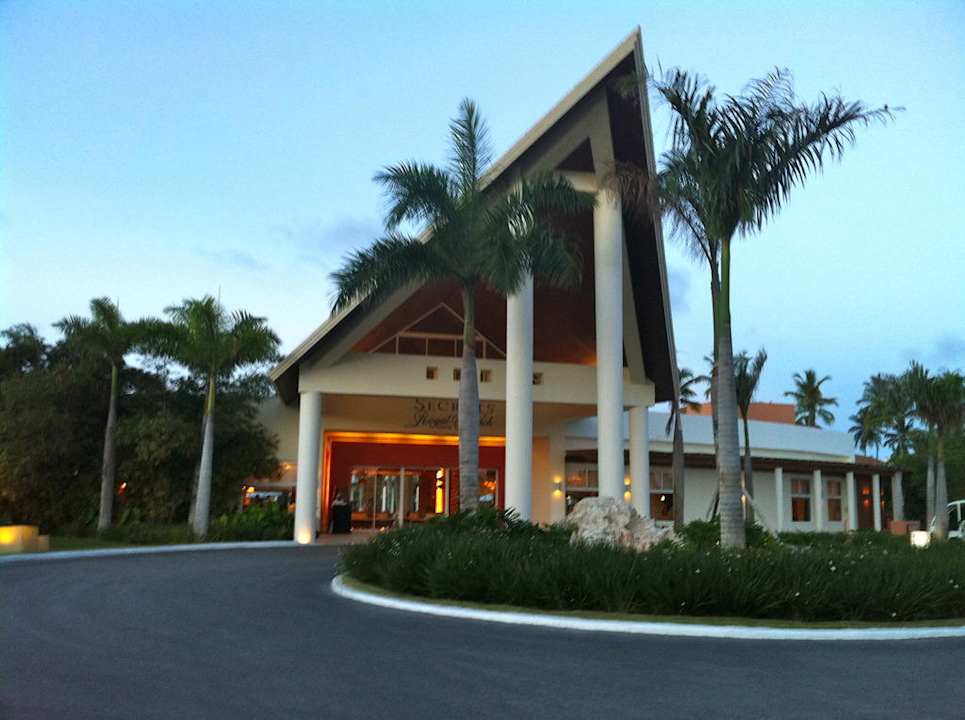Hoteleingang Secrets Royal Beach Punta Cana - Adults only