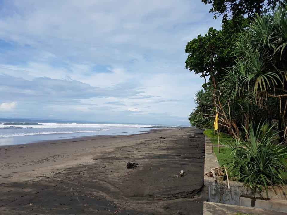 Strand Kelapa Retreat & Spa