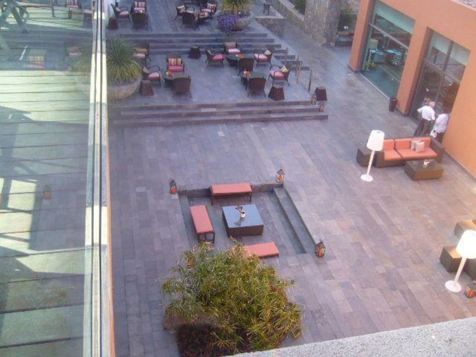 Innenhof Salobre Hotel Resort & Serenity