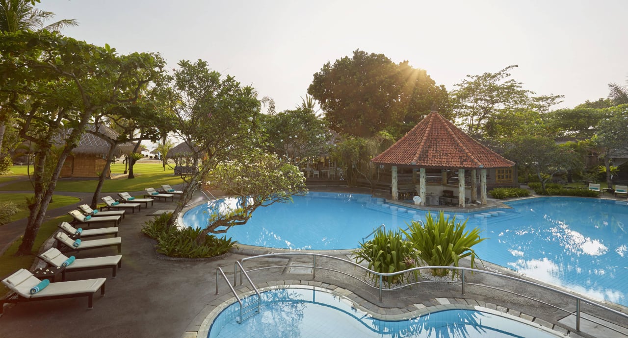Pool Sol by Melia Benoa Bali