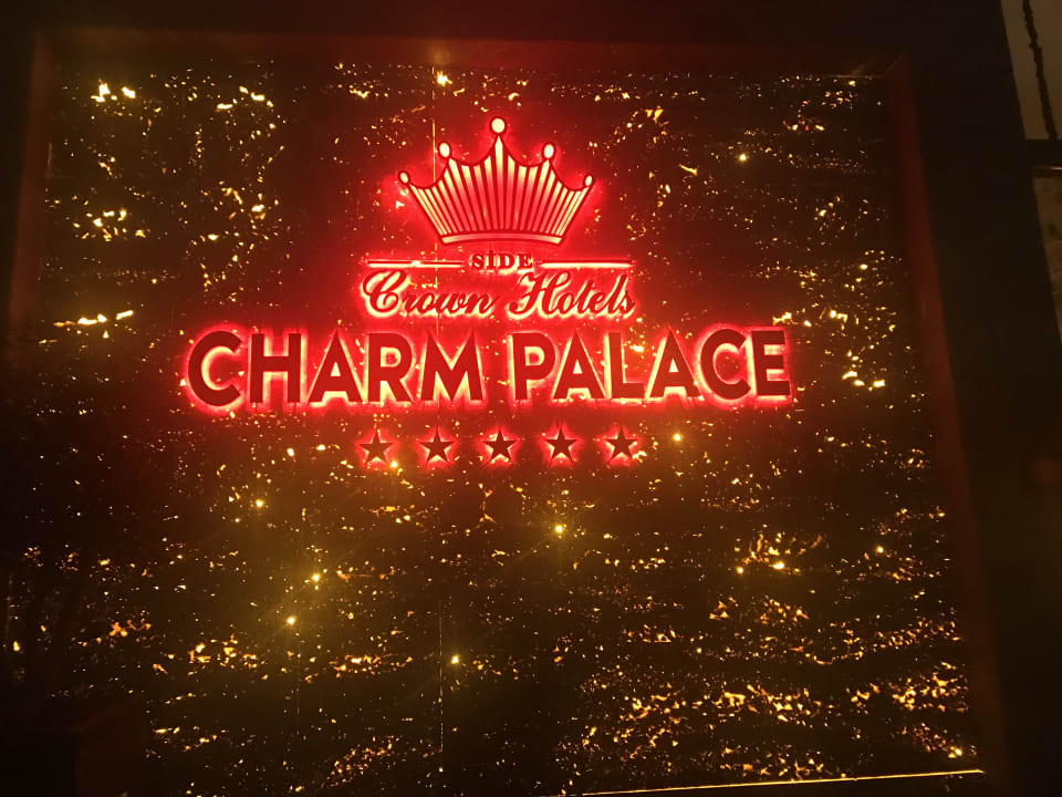 Außenansicht Well Palace Side