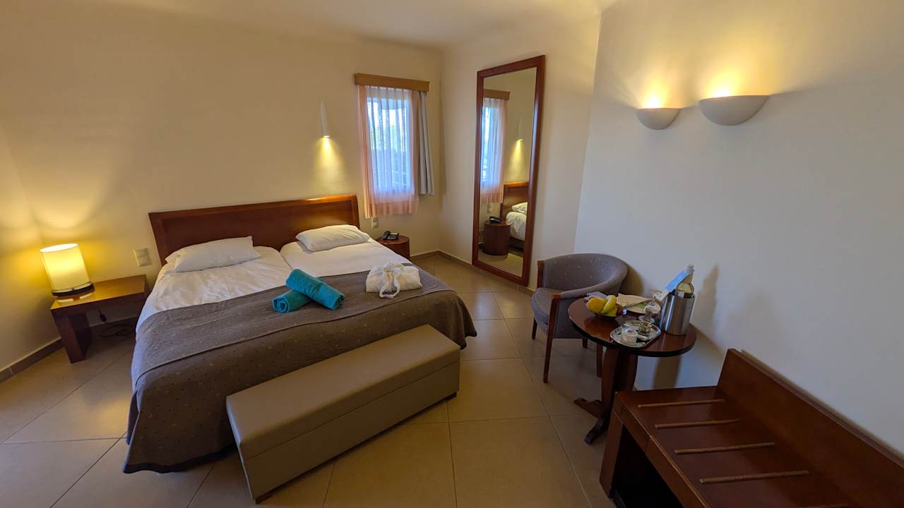 Zimmer Apollonia Beach Resort & Spa