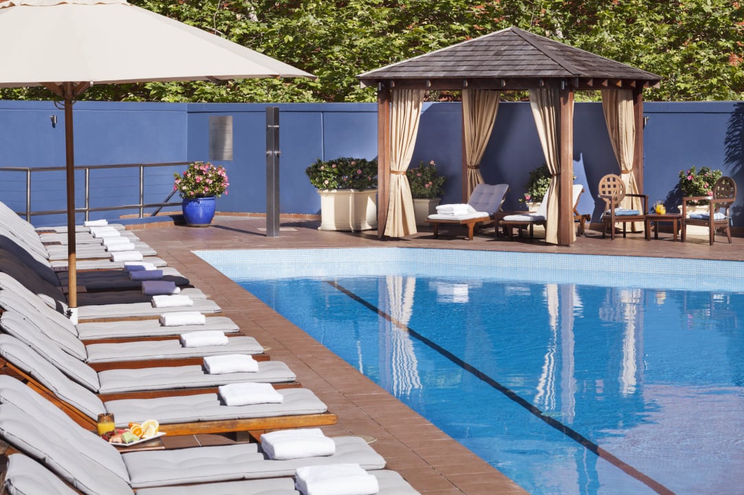 "Four Seasons Hotel Sydney outdoor heated pool" Hotel Four Seasons (Sydney) • HolidayCheck (New