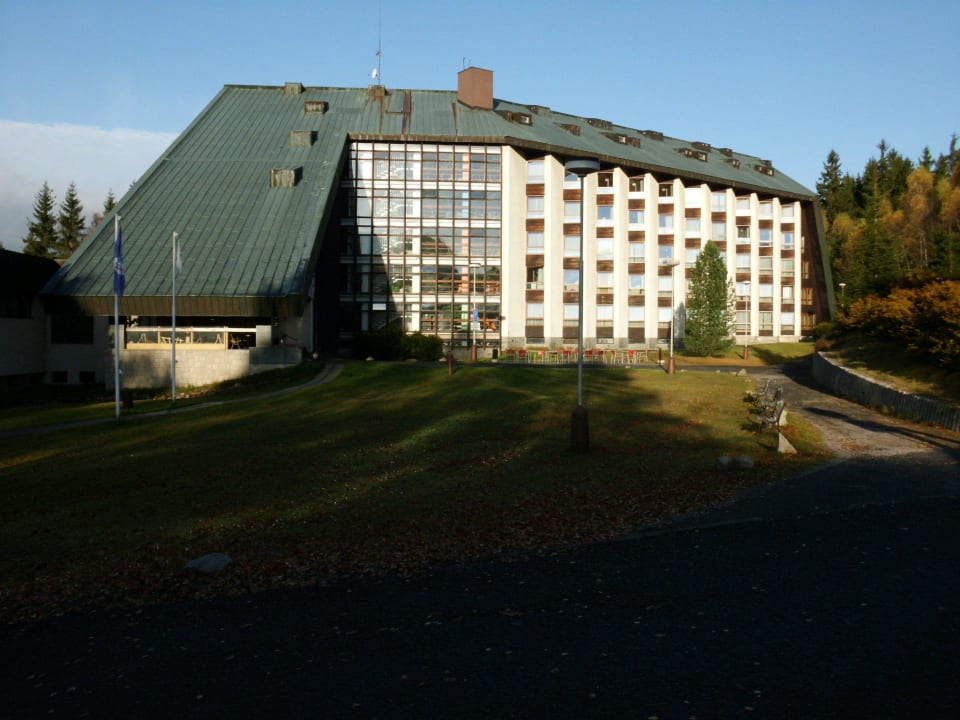 Blick von der Strasse Wellness Hotel Svornost