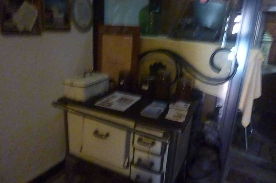 Herd mit Einkochgläsern Fränkischer Hotelgasthof Zur Stadt Mainz