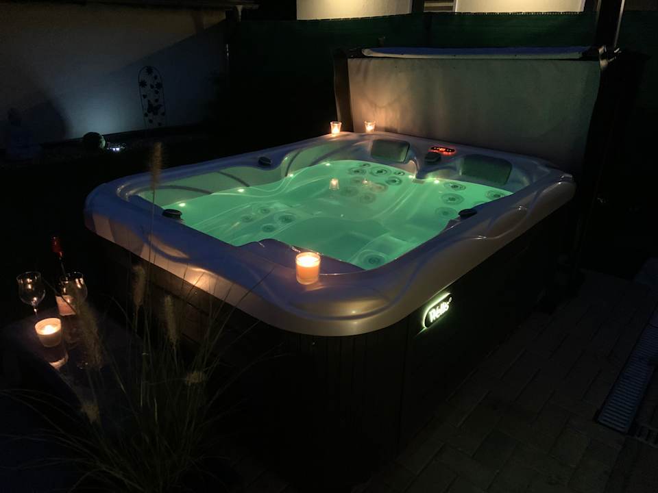 Pool Wellness Ferienhaus Bergheide