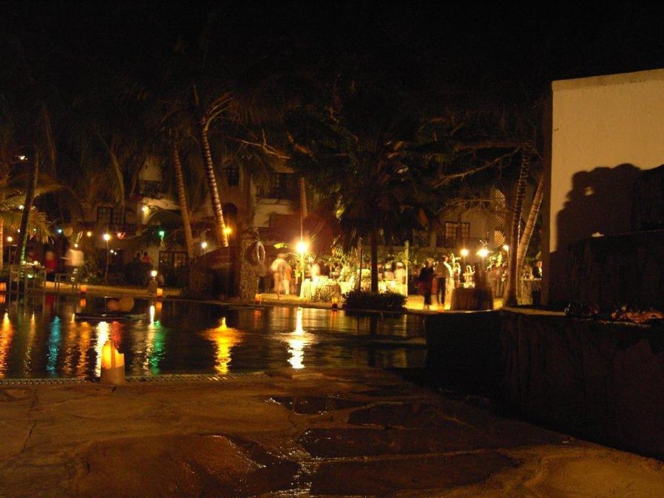 Silvesterbuffet am Pool Diani Sea Resort