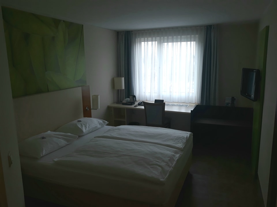 Zimmer Essential by Dorint Hotel Köln-Junkersdorf