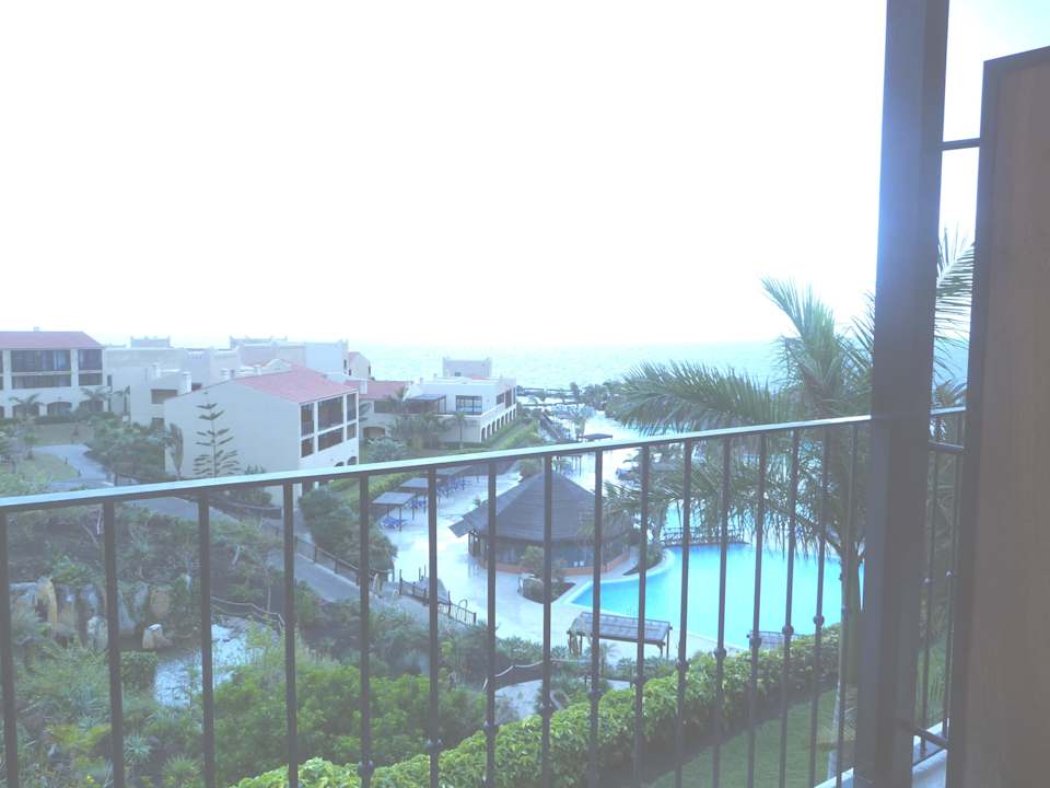 Vom Balkon über die Pools aufs Meer La Palma Princess
