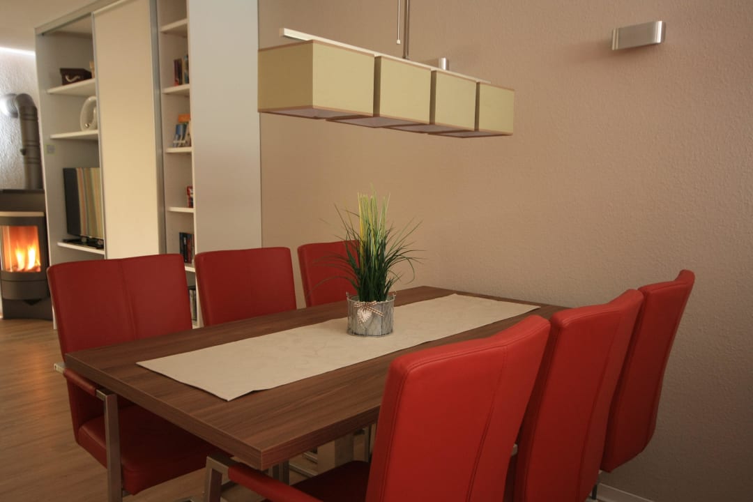 Offenes Wohn-/Esszimmer Feriendorf Robbenplate Haus Nr. 8