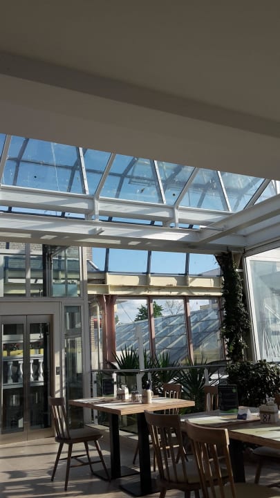 Darunter musste man frühstücken  Ferienwohnungen Ferienpark Weissenhäuser Strand