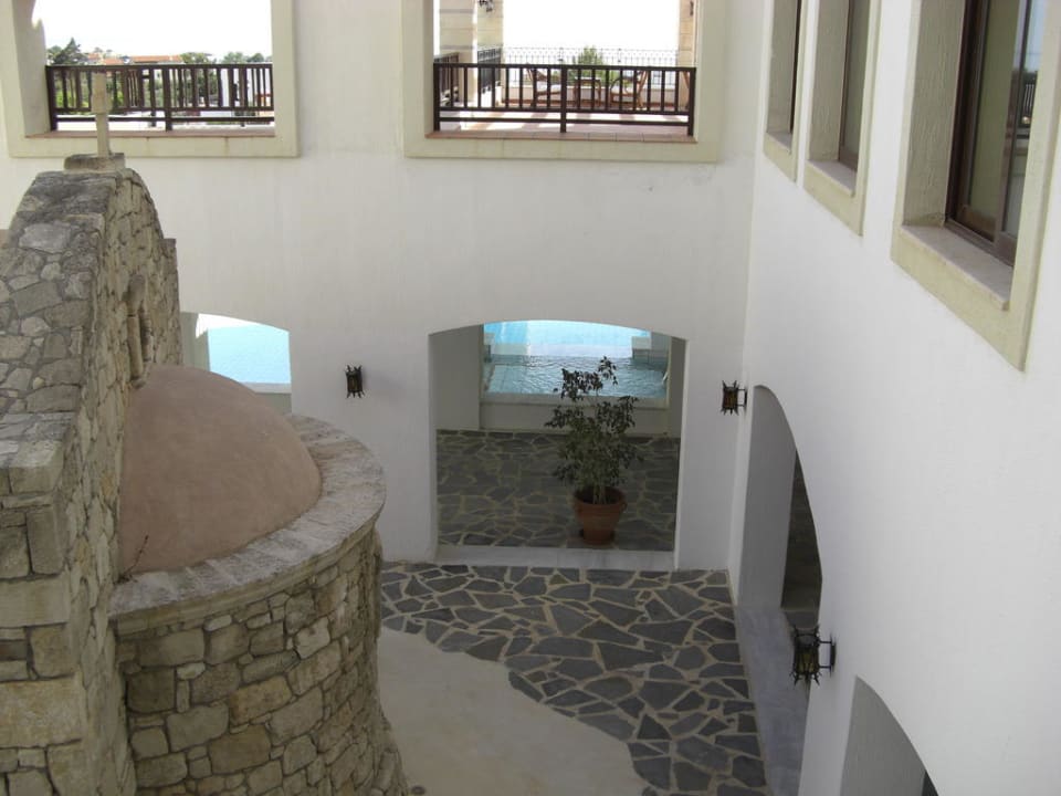 Kirche im Innenhof Creta Maris Resort