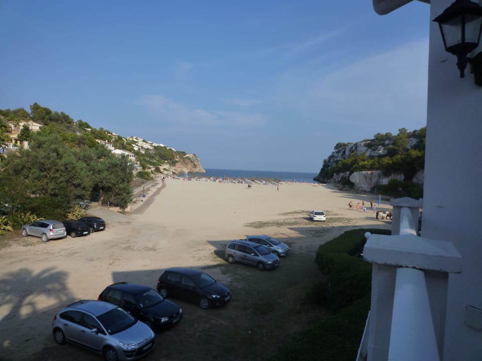 Bild vom Essen-Saal auf den öff. Strand Flipflop Cala Romantica