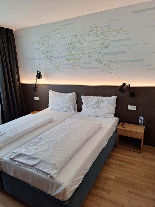 Zimmer JUFA Hotel Hamburg HafenCity