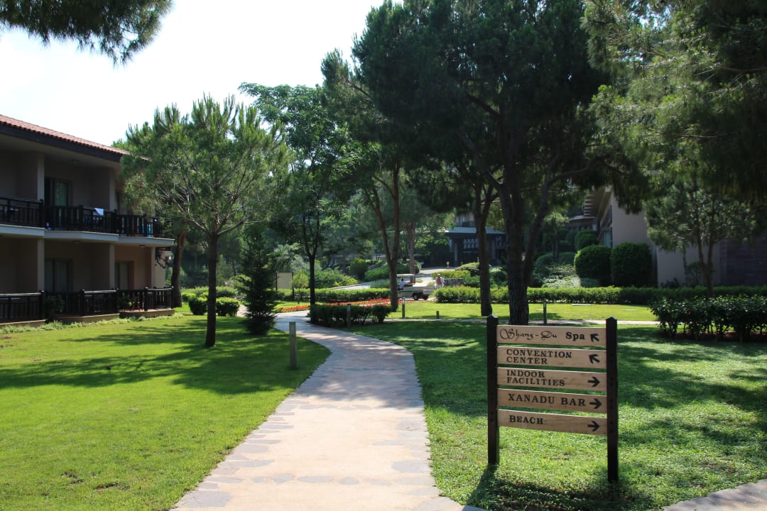 Blick Richtung Hoteleingang Xanadu Resort Hotel
