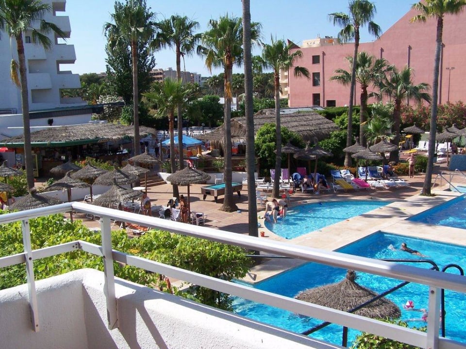 Pool und Poolbar Hipotels Cala Millor Park