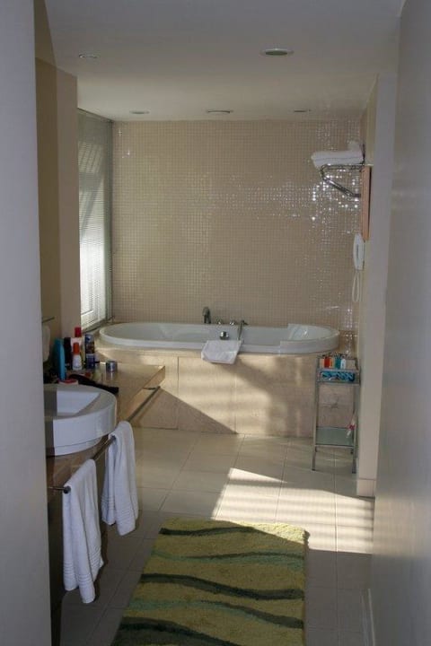 Honeymoonsuite Teil 5 - Das Badezimmer Lara Barut Collection