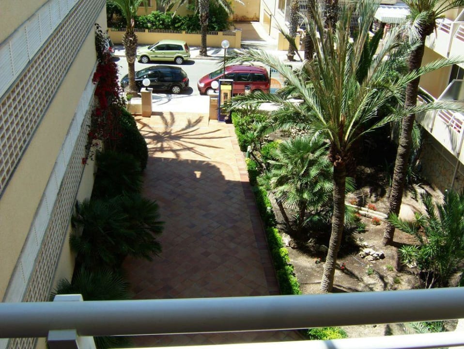 Ausblick über Haupteingang The Sea Hotel by Grupotel - Adults only