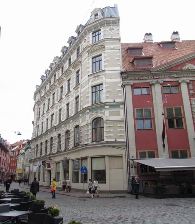 Street view Rixwell Centra Hotel