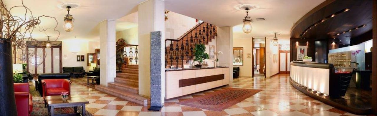 Reception Astoria Hotel Italia