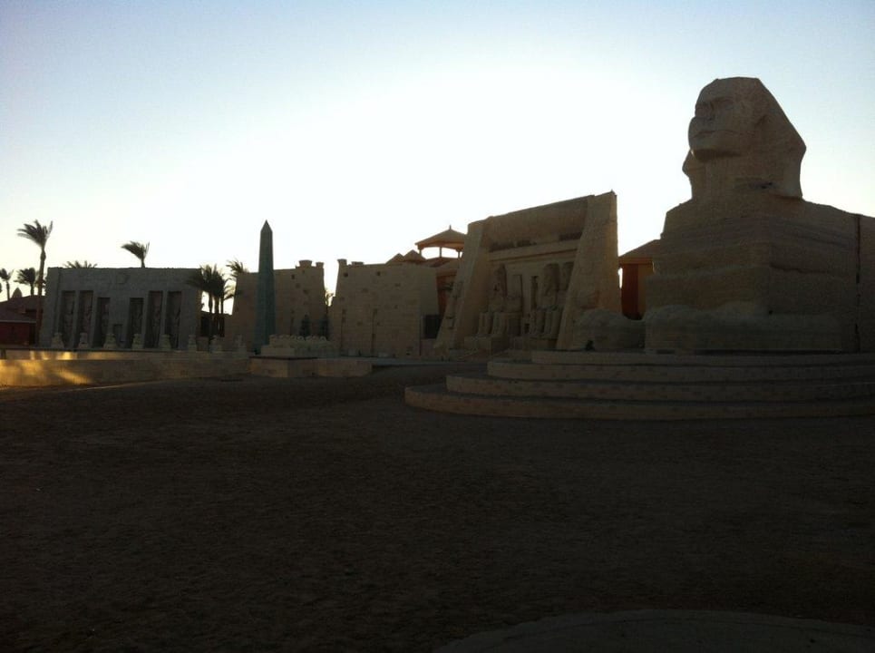 Anlage der Abendshow Pickalbatros Alf Leila Wa Leila Resort - Neverland Hurghada