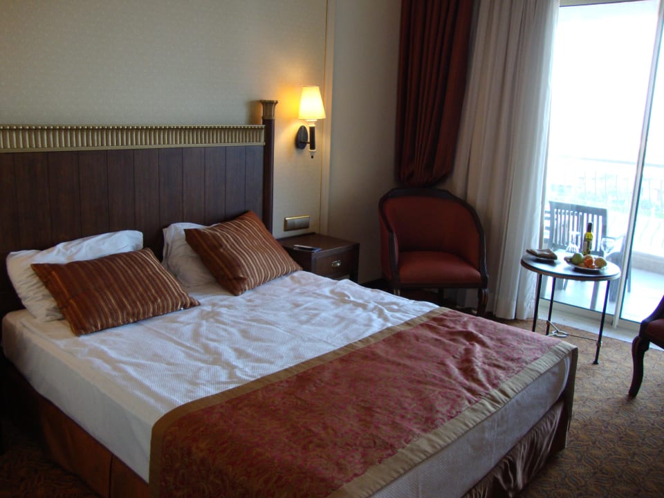 Pokój w głównym budynku Starlight Resort Hotel